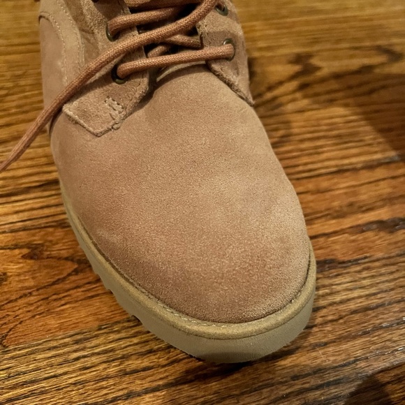 Women’s size 7.5 chestnut Bethany Ugg boots. - Picture 6 of 6